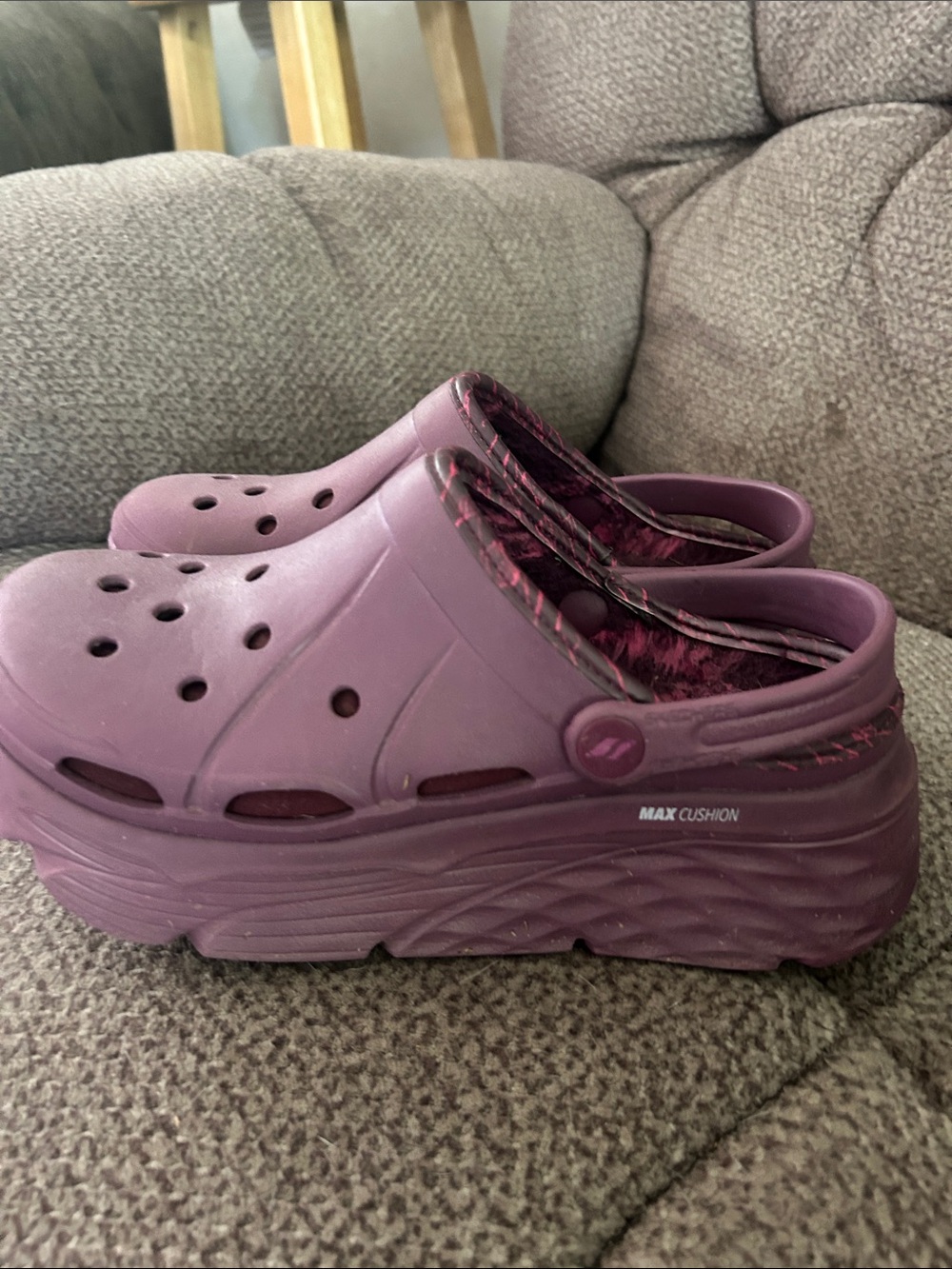 Skechers Plum Foam Slip-On Clogs with Plush Lining - Picture 2 of 7